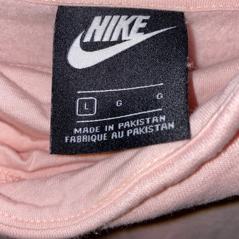 NIKE HOODIE !! - Picture 3 of 3